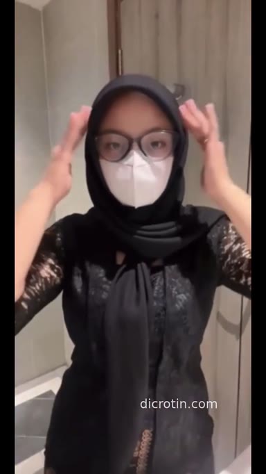 Background for BOKEP Cantik Jilbab Kebaya Hitam Sangek Sampai Wikwik
