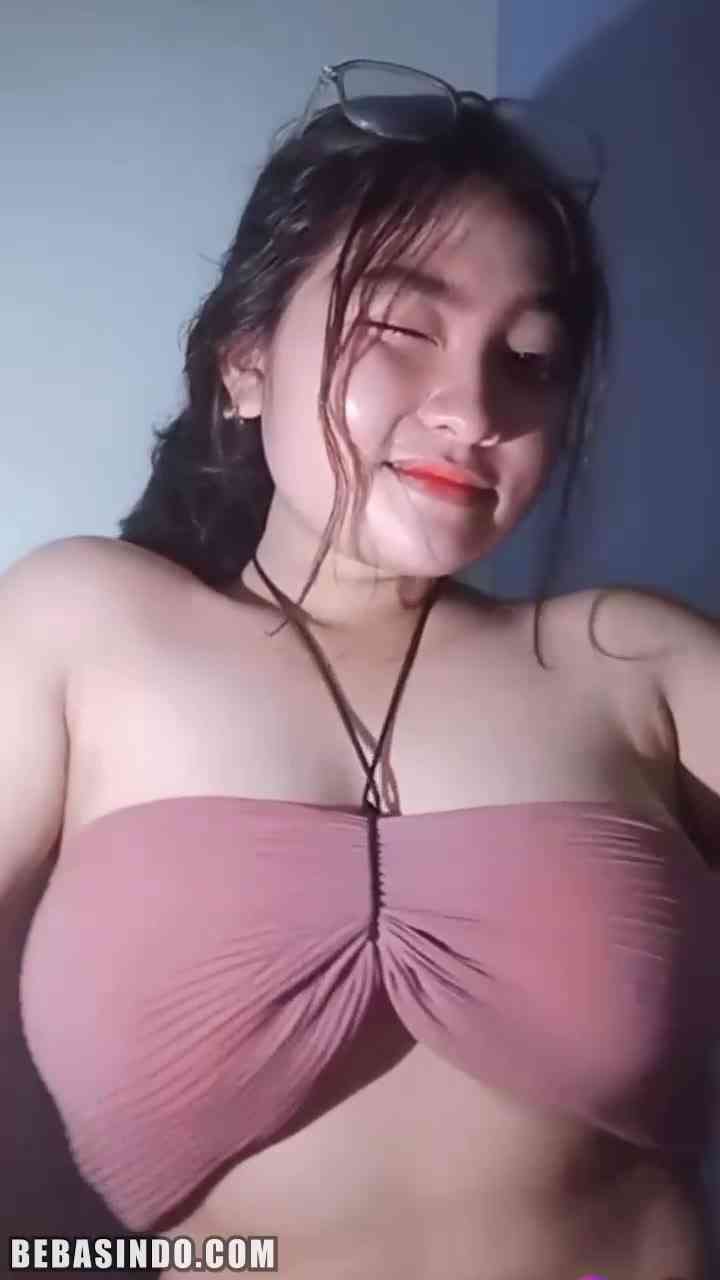 Background for ABG Si Cantik Buat video Pamer Teted Besar Buat Pacar