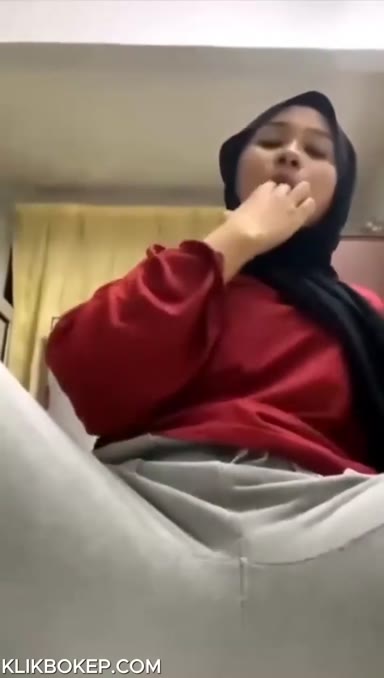 Background nonton video viral Bocil Baju Merah Sange Sampai Becek Hd